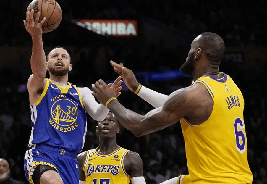  德布劳内关键节点战术调整，勇士带队取胜！