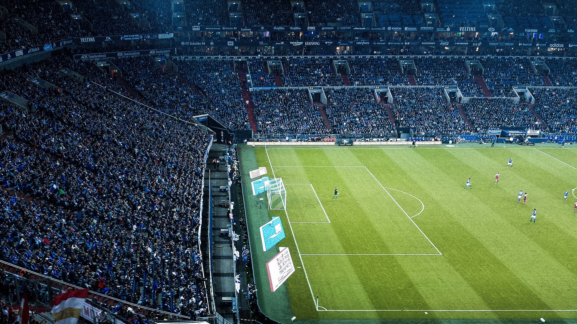 战术调整显神威！首场比赛激情四溢，JackeyLove重返赛场引爆皇家马德里观众